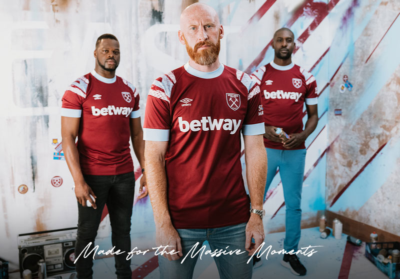 独断と偏見で選ぶ！プレミアリーグ22-23、最高にかっこいい「ホームユニフォーム」8選｜写真9