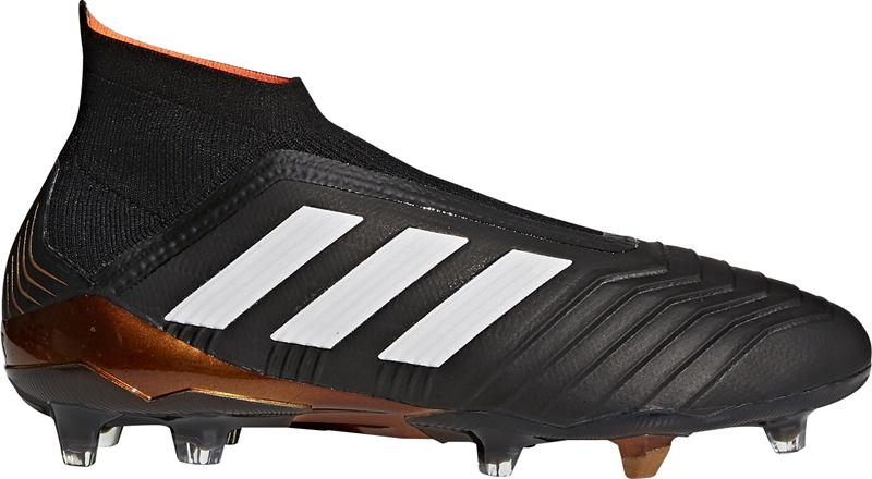 「プレデター」復活！adidasから新スパイク『プレデター 18』が登場｜写真11