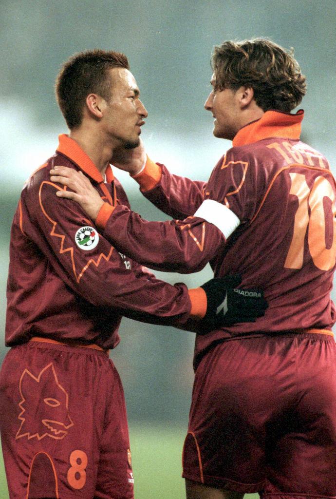 世界的スターばかり！「中田英寿の最強チームメイト」ベスト11｜写真8