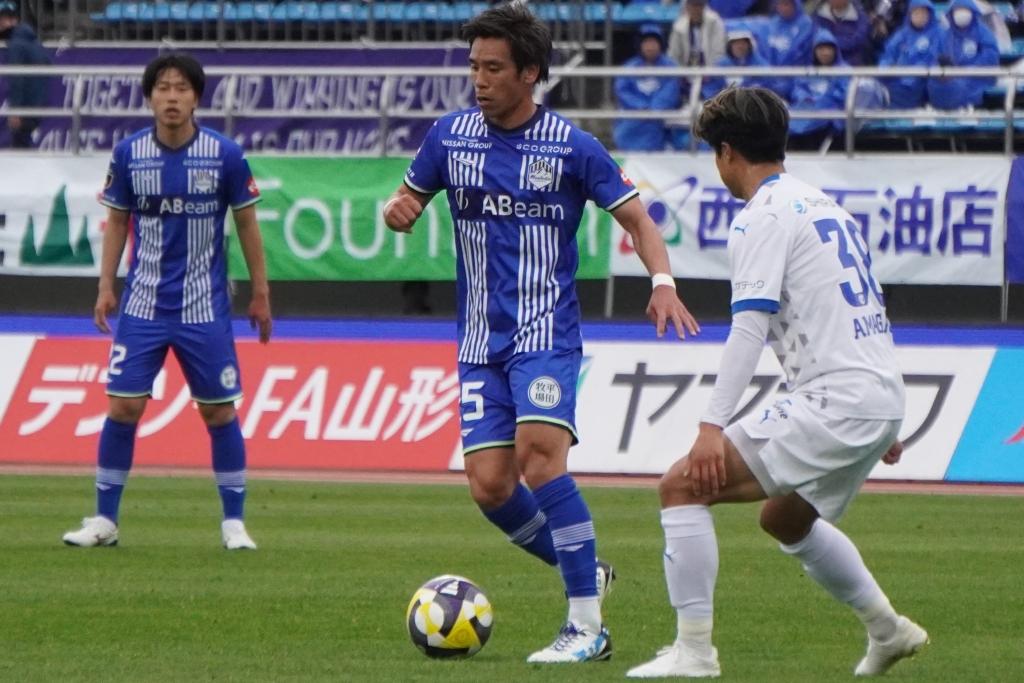 古巣大分にキャリアハイ4得点目！J2モンテディオ山形MF國分伸太郎「いままでやってきたことが結果につながっている」と反撃ののろしを上げる｜写真3