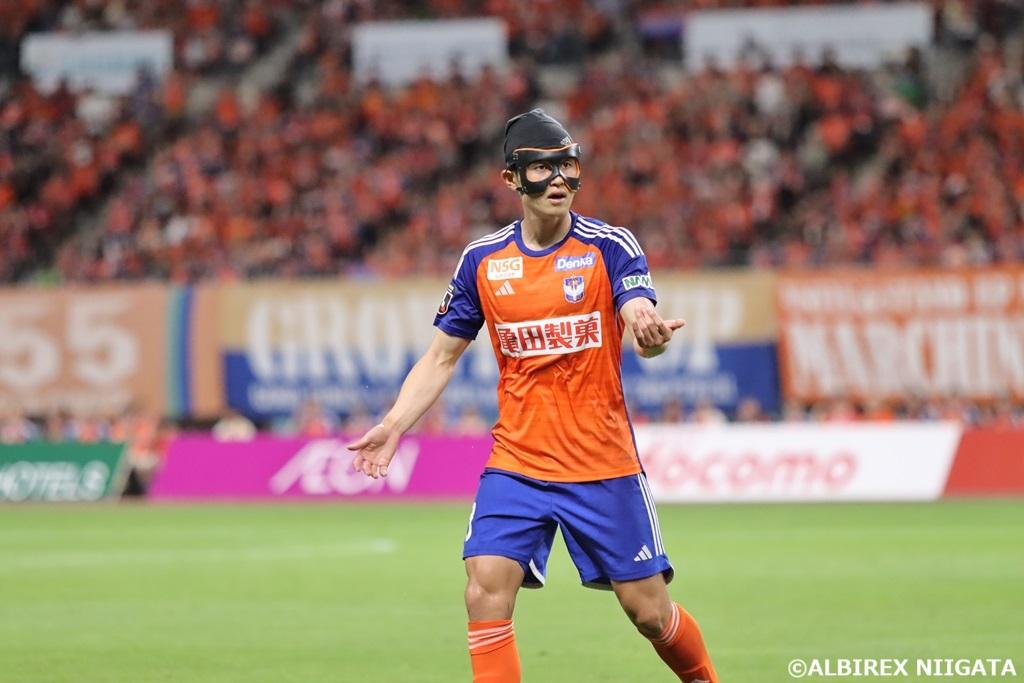 【インタビュー】初タイトルをこの手に！ルヴァン杯決勝を控えるアルビレックス新潟MF宮本英治が語る「初優勝の道筋」｜写真4