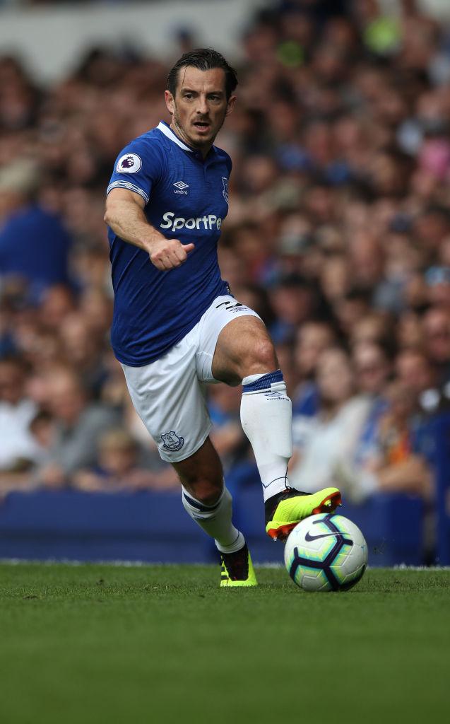 プレミアリーグで「最もアシストした最攻ディフェンダー」10名｜写真10