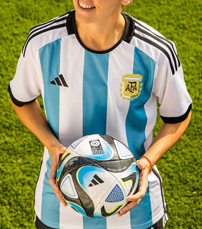 絶賛デザインも！adidas、2023女子W杯「全10チームのユニフォーム」が集結｜写真4