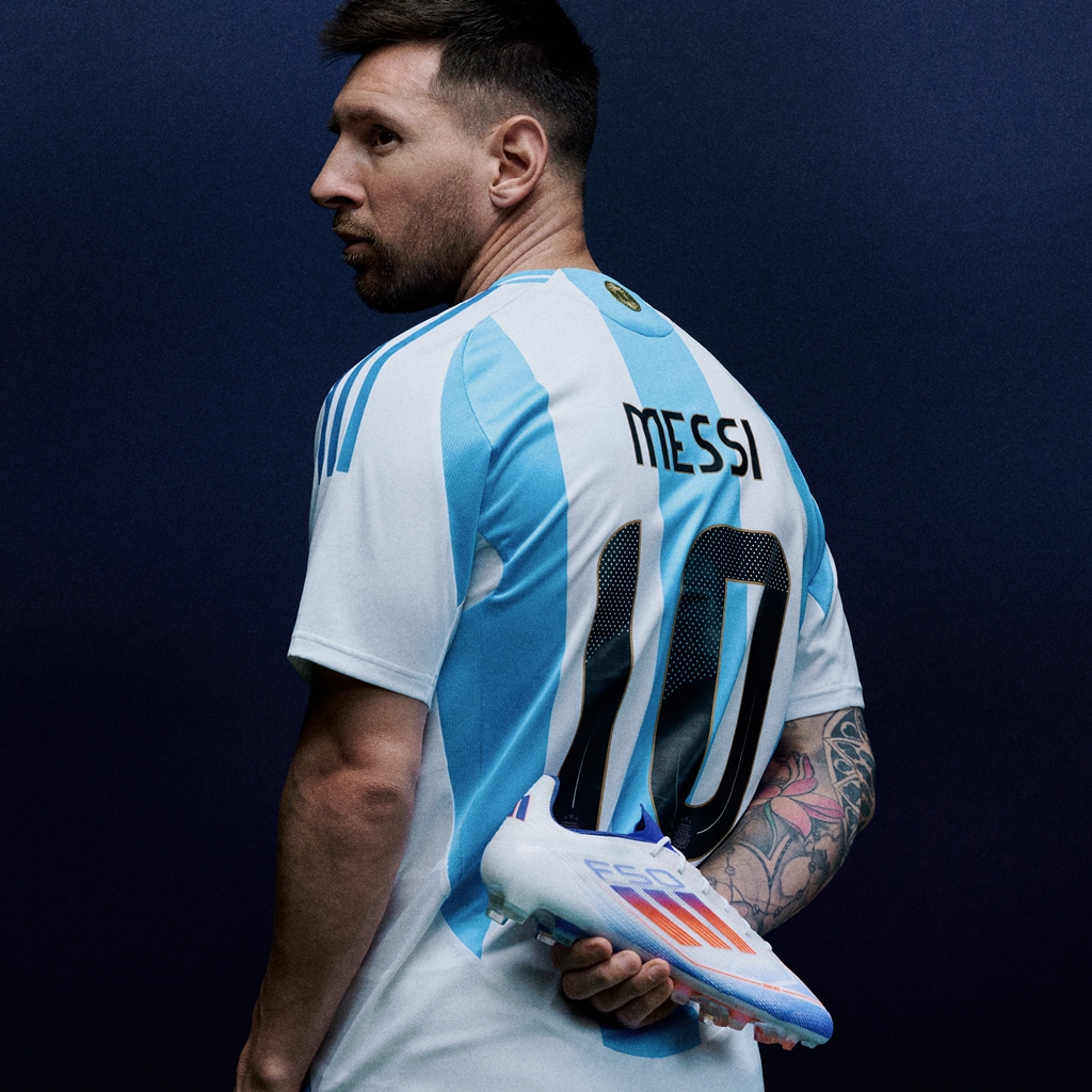 人気モデル復活！adidas、スピード重視の新スパイク『F50』を発表　読み方は「エフゴジュウ」と判明｜写真7