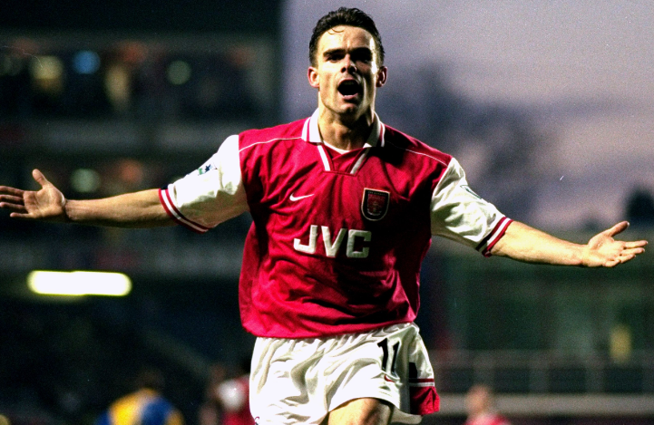 アーセナルでエジルの前に「背番号11」だった5人の選手、全員わかる？｜写真6