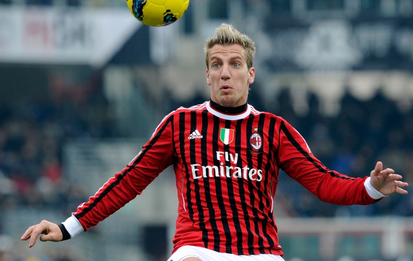 現役Jリーガーも！バルセロナとミランでプレーした印象的な5人と忘却の5人｜写真7