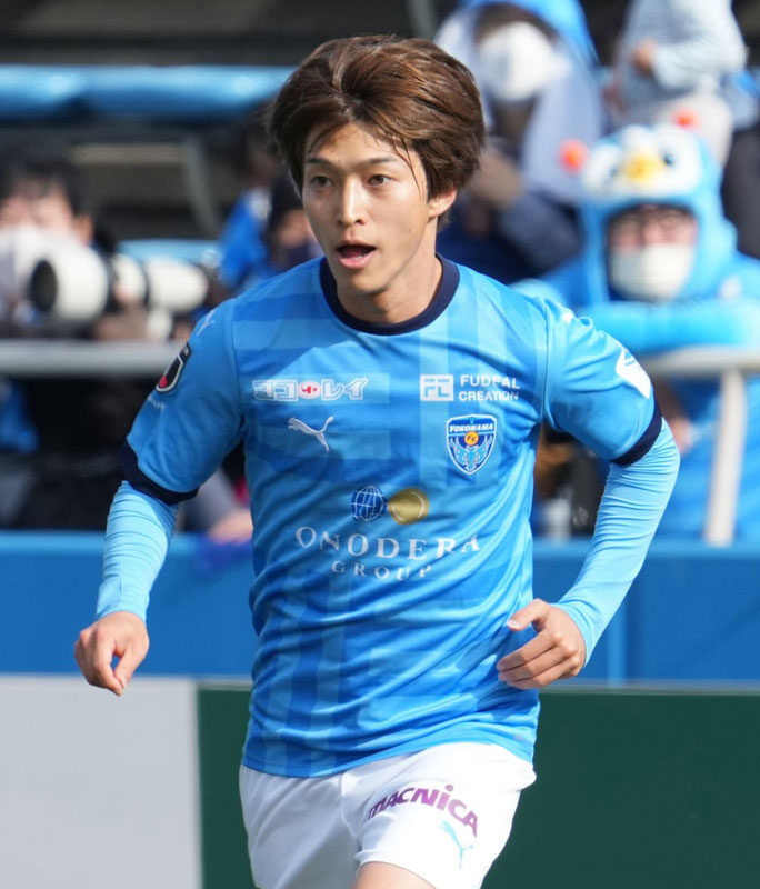 来季リヴァプールが採用？最高にかっこいい「4分割ユニフォーム」10選｜写真6