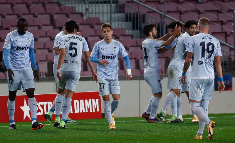 「20-21シーズン、最もかっこいいサッカーユニフォームTOP20」｜写真14