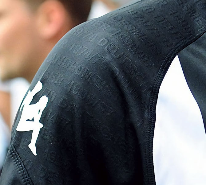 ボルシアMG、黄金の70年代を想起させる2017-18ユニフォーム！｜写真9