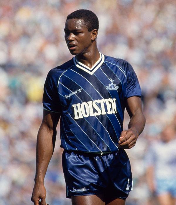 トッテナム、NIKEと契約中に「hummel」80年代ユニを復刻リリース！｜写真6