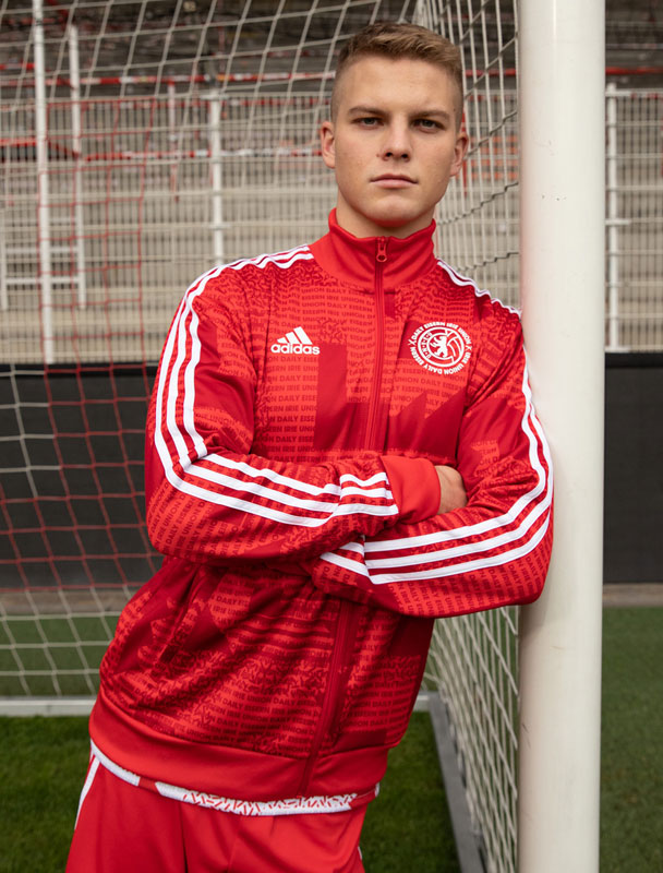 “スケボー”のために！旋風ウニオン・ベルリン、「ストリート系ブランド」との限定コラボユニを発表｜写真6