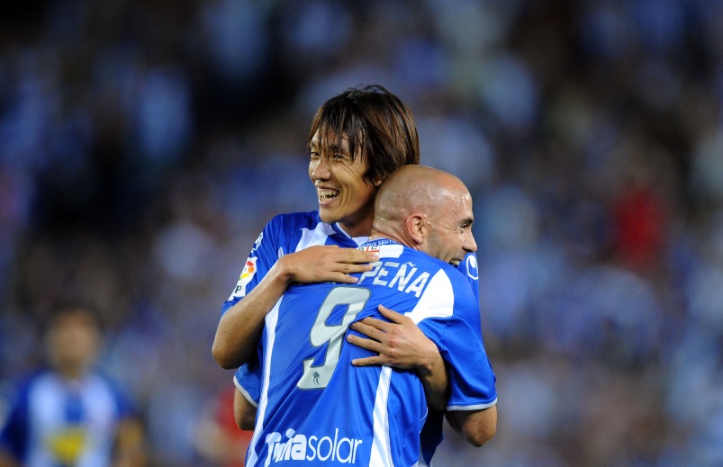 三笘薫だけじゃない！「奇妙な背番号9」を背負った9人の選手｜写真2