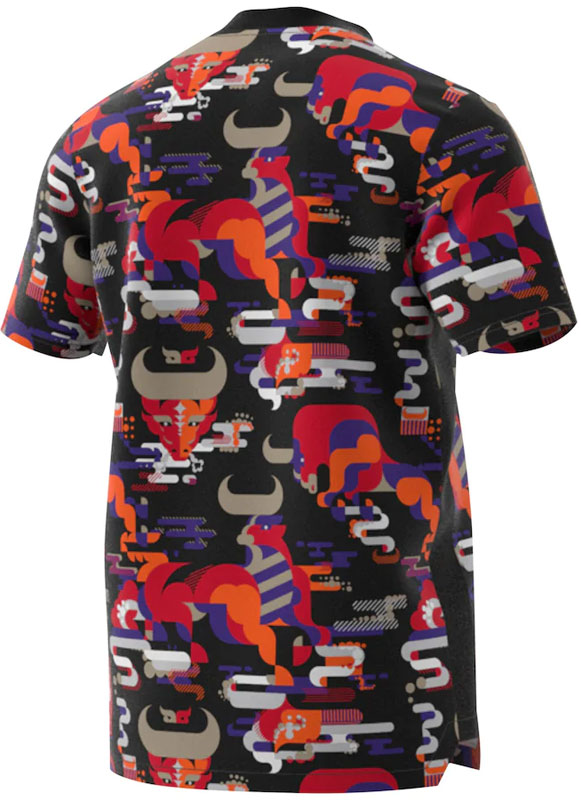 マンチェスター・U、ど派手な「牛柄ジャージ」が登場！中国の春節向け｜写真5