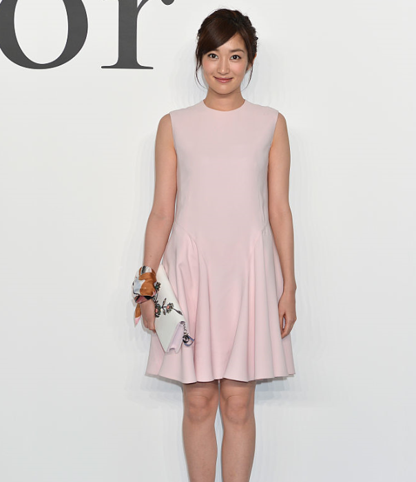 日本代表vsコロンビア！W杯選手たちの「美人嫁」で対決！｜写真1