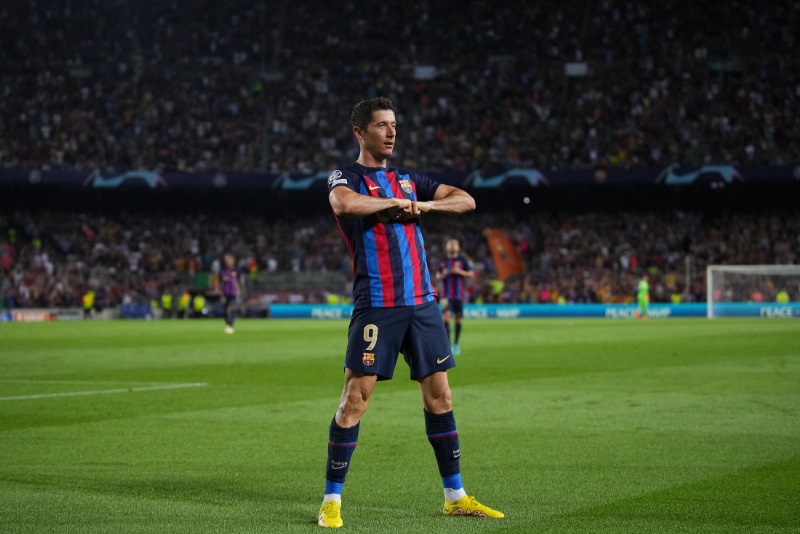 バルセロナが最も高額な移籍金で獲得した「アラサー助っ人」10名｜写真6