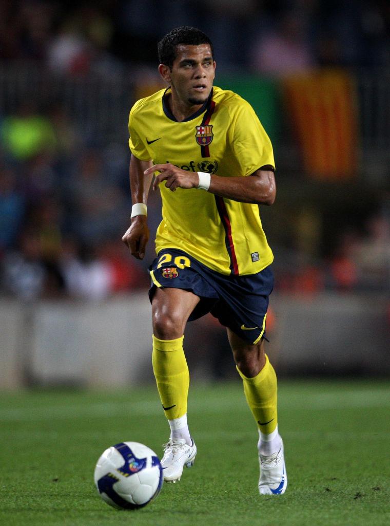 ピケの「バルセロナデビュー戦」、どんなスタメンだったか覚えてる？｜写真2