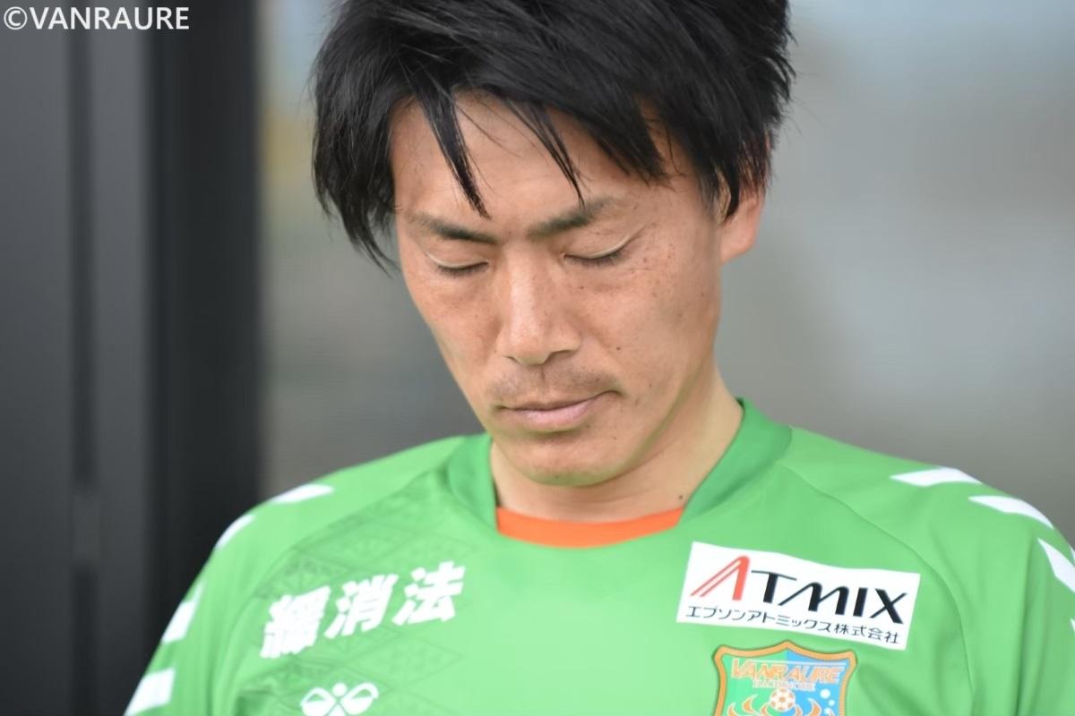 【インタビュー】大ケガからの契約満了、名刺を配ったトライアウト、J3八戸MF山田尚幸が逆境を乗り越えて成し遂げた偉業とは｜写真3