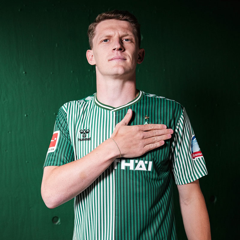 新サプライヤーは「hummel」に！ブレーメンの23-24新ユニ、“80年代クラシックデザイン”が大好評｜写真4