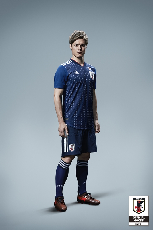 日本代表、ロシアW杯に向けた新ユニフォームを発表！コンセプトは『勝色』｜写真12