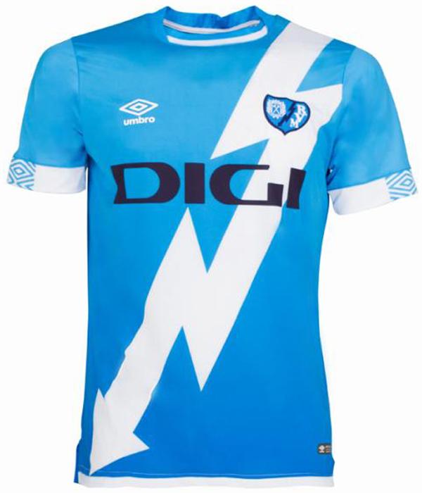 好調ラージョ・バジェカーノ！「走る稲妻」デザインの21-22ユニフォーム｜写真7