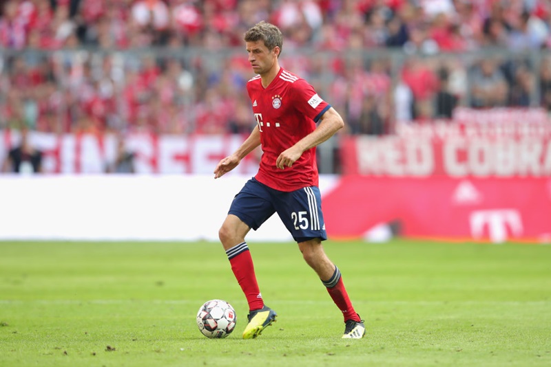 サッカー界の新井さん！ファンに愛される5人の「背番号25」｜写真5