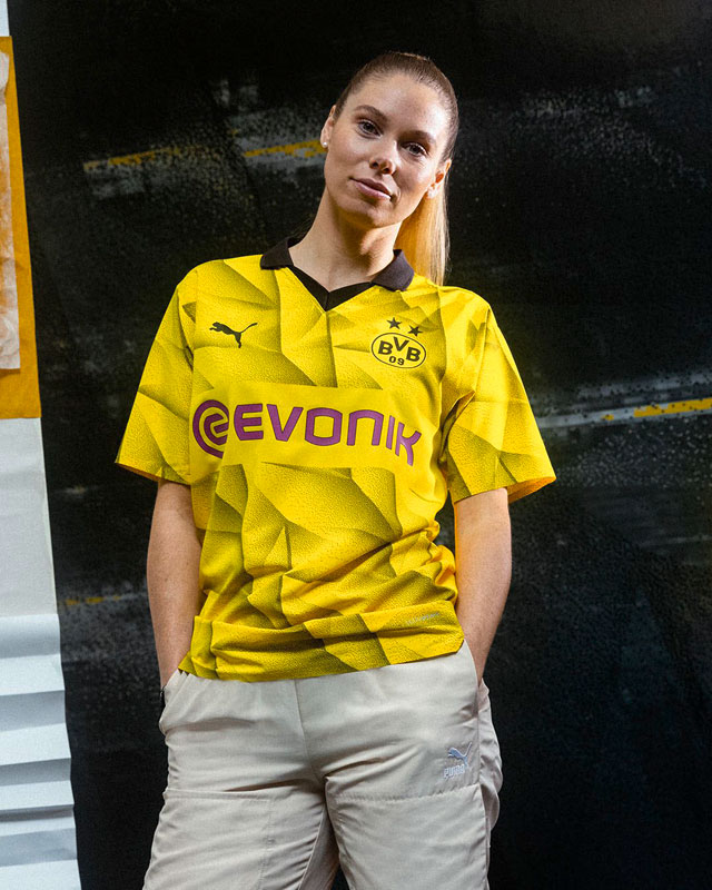 ドルトムントが23-24新サードユニを発表！デザインは80年代「adidasユニ」の再現か｜写真5