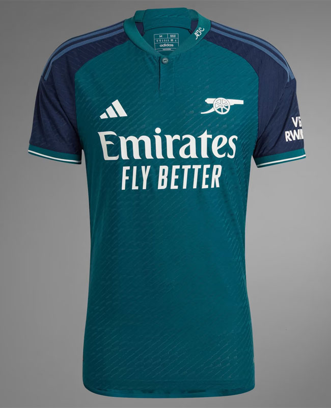 スポンサーロゴなし！adidasから『LFSTLRユニフォーム』が登場　今季サードユニを「街着モードにリ・デザイン」｜写真13