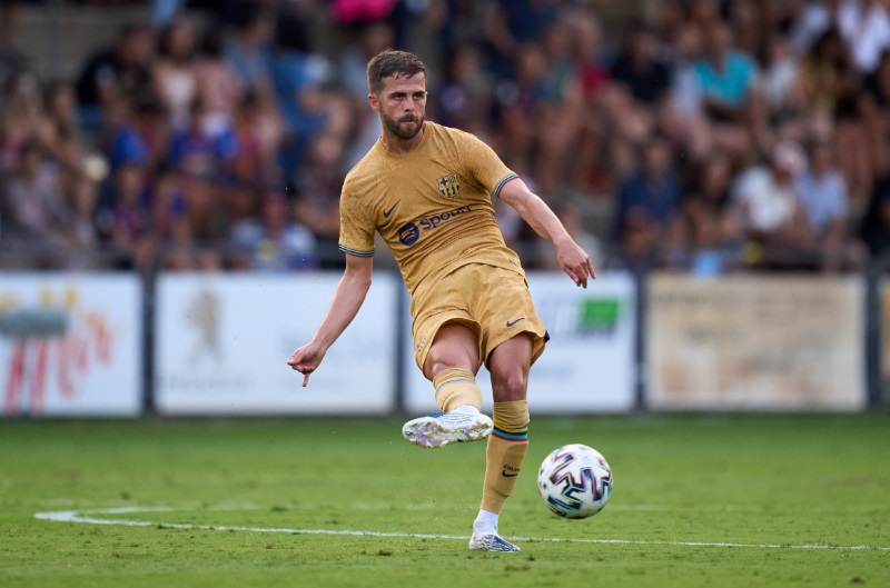 バルセロナが最も高額な移籍金で獲得した「アラサー助っ人」10名｜写真7