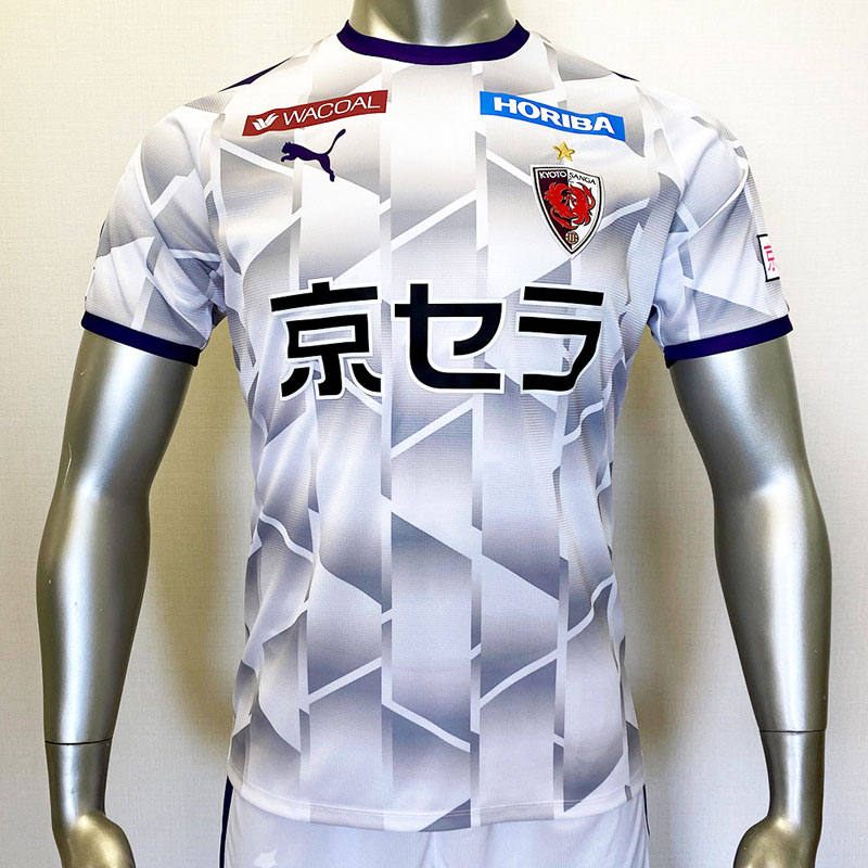 京都サンガ、2021新ユニフォーム発表！デザインは「90年代グラフィック」｜写真4