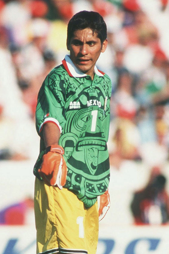 クレイジー！メキシコ代表、伝説のGK「カンポスのド派手ユニフォーム」8選｜写真8