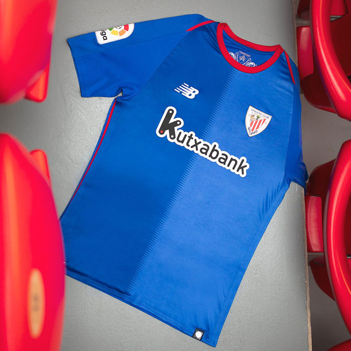 アスレティック・ビルバオ、ブルーの2018-19新アウェイユニフォームを発表！｜写真5