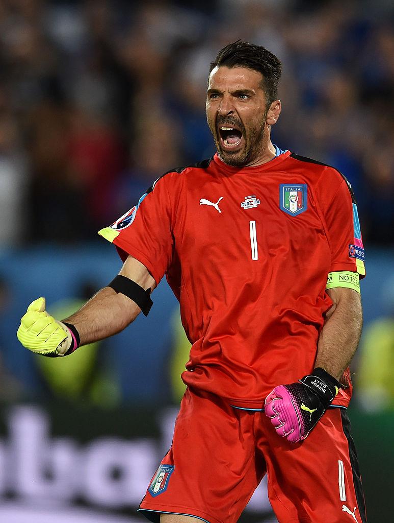 サッカーの歴史上「最高のゴールキーパー」5名｜写真4