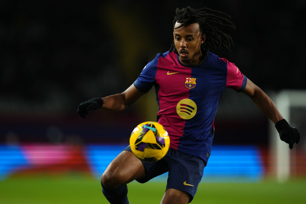 1位はバルセロナDF！2024年に「世界で最も長い時間プレーした選手」TOP10｜写真10