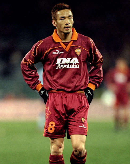 キングカズから始まった「セリエAの日本人選手」をユニフォーム姿で振り返る｜写真5