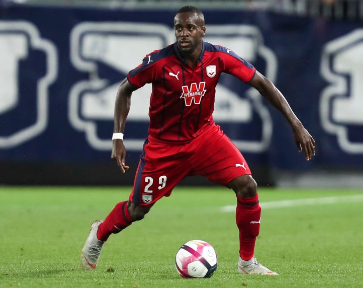 『GQ』が査定！「今季のフランスで最もイケてないユニフォーム10着」｜写真16