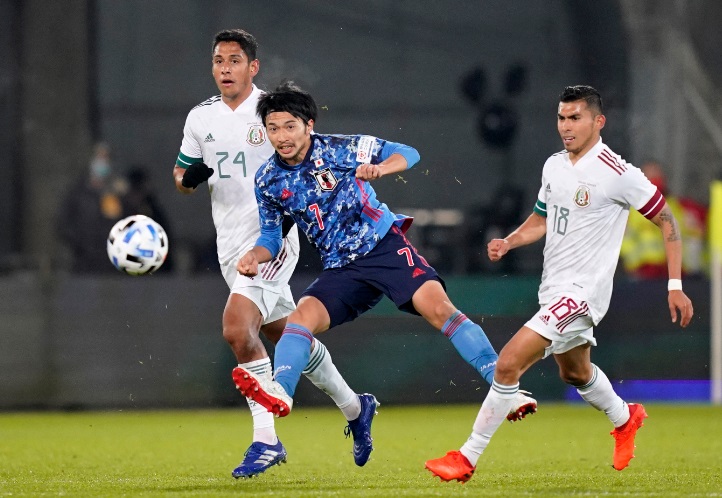 「日本代表、2020年に評価を下げてしまった4人の選手」｜写真3