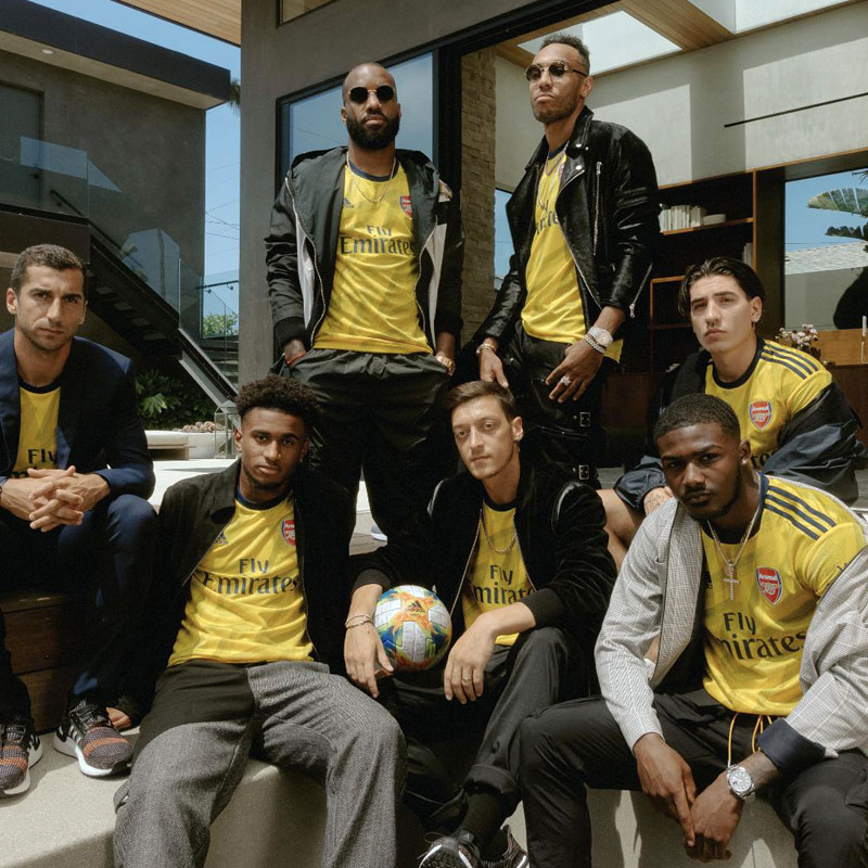 アーセナル、伝説の「傷んだバナナ」再来の2019-20アウェイユニフォーム発表！｜写真7