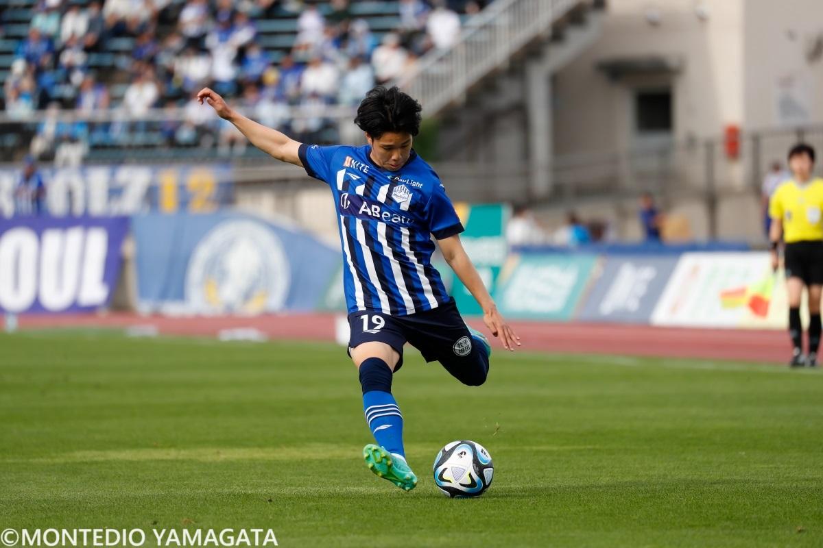 【インタビュー】J2山形FW宮城天が語るJ1復帰の覚悟！川崎から来たパリ世代期待のアタッカーが山形を昇格PO優勝へと導く｜写真4