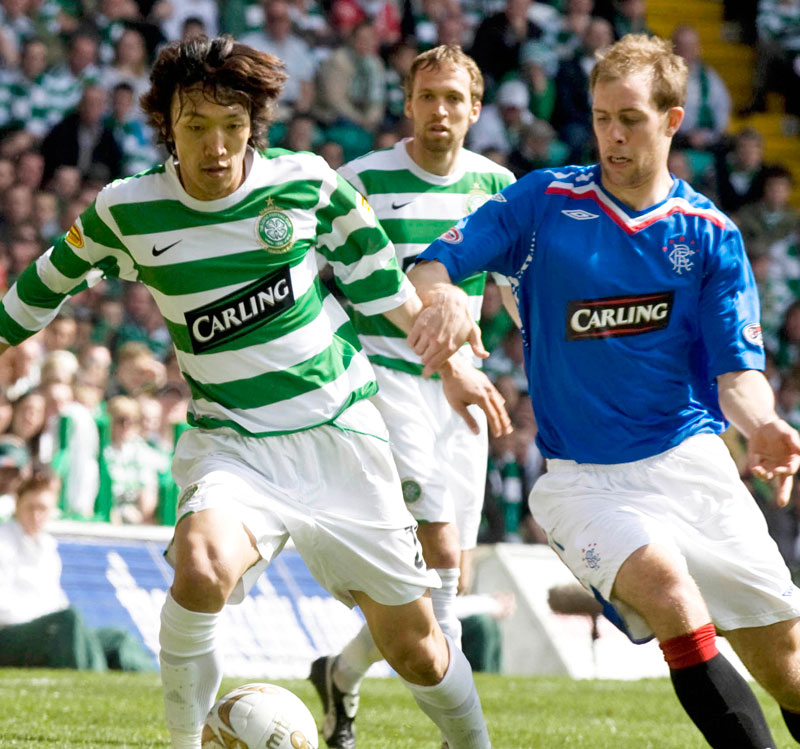 実は珍しい？激しいライバル関係で「同じ胸ロゴのユニフォーム」｜写真7