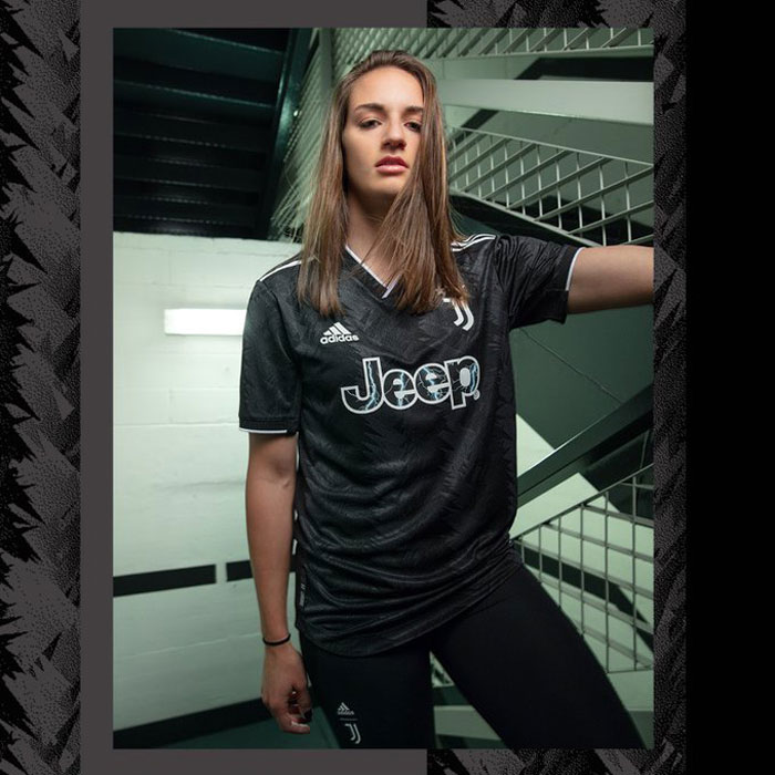 ユヴェントス、22-23新アウェイユニフォーム発表！クラブの“DNA”をデザイン｜写真6