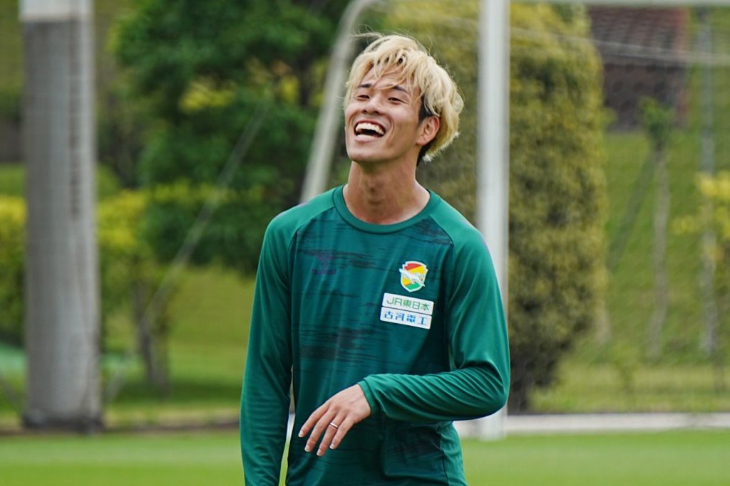 【インタビュー】MF椿直起がJ2ジェフユナイテッド千葉で過ごす覚悟のシーズン「代表とか海外のレベルじゃない」ともがき続けたプロ生活の出口へ｜写真14