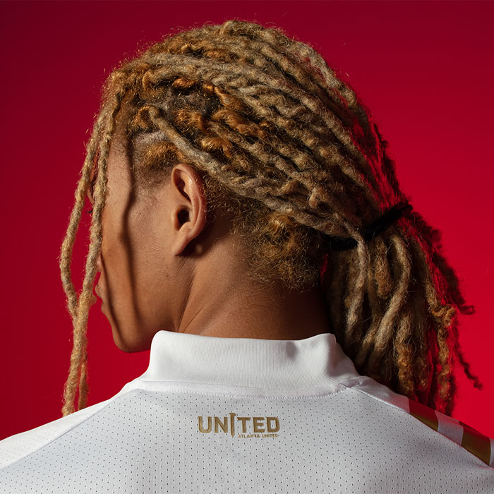 アトランタが2020新ユニフォーム発表！モデルは「有名金ぴかラッパー」｜写真4