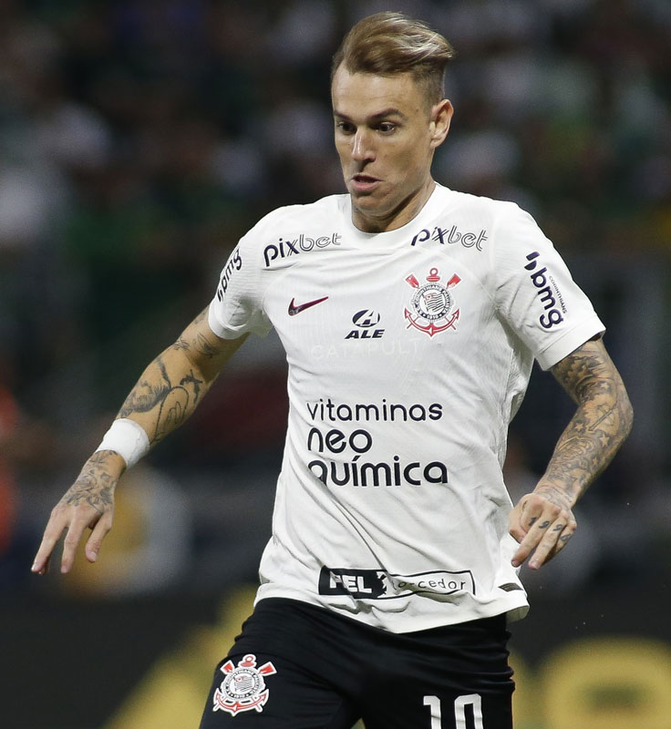 違いすぎ！名門コリンチャンスの新ユニ、試合での「変わりっぷり」が凄まじかった｜写真4