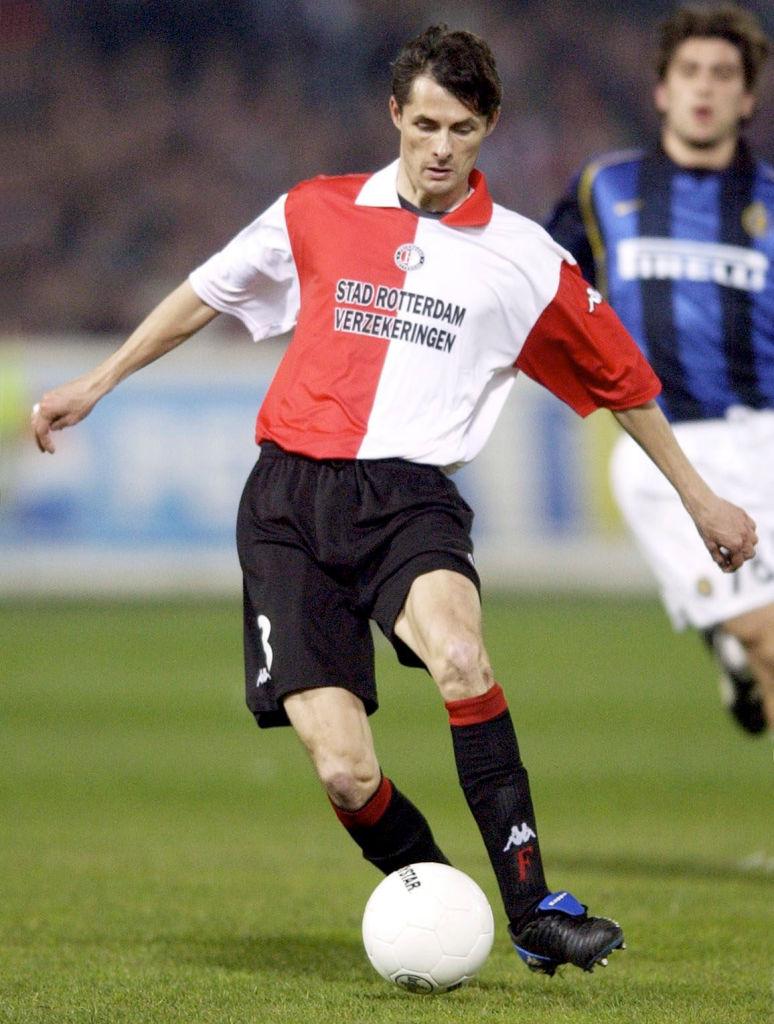 小野伸二が戦った「UEFAカップ決勝」フェイエノールトのスタメン11名覚えてる？｜写真3