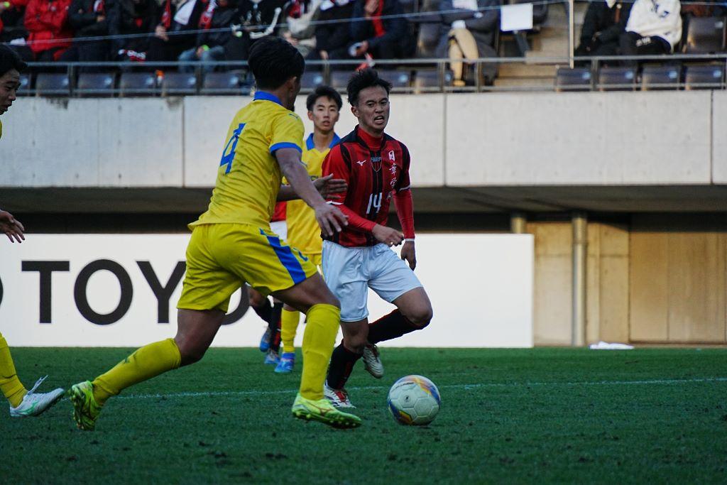 サウサンプトン内定の日章学園高FW高岡伶颯が3G2Aと大暴れ！「20（得点）が普通」と未知の大迫勇也超えへ｜写真3