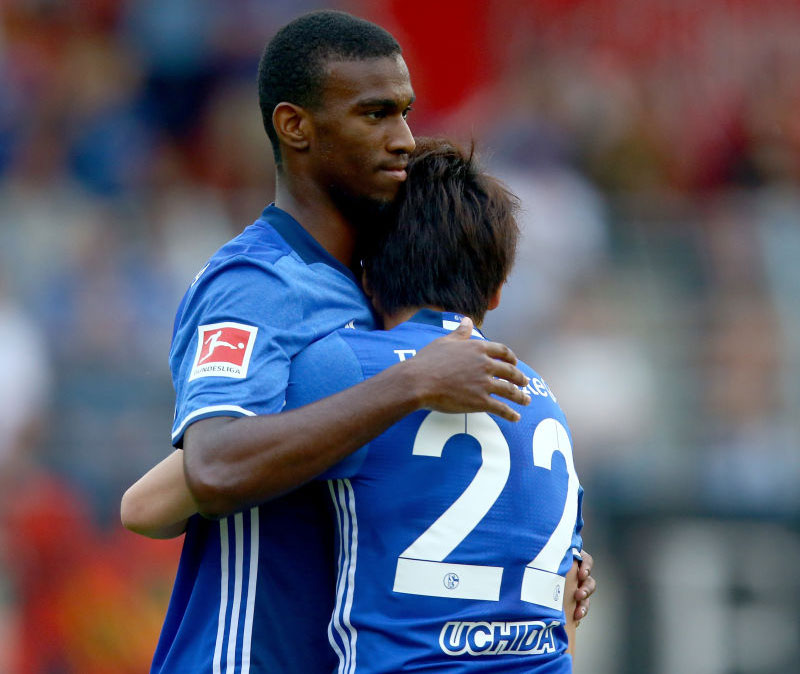 内田篤人の「追憶のシャルケ時代」を各ユニフォーム姿で振り返る｜写真9