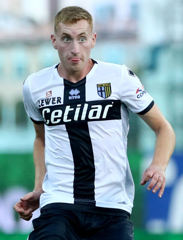 最高にかっこいい「荘厳なる十字デザイン」ユニフォーム9選｜写真5