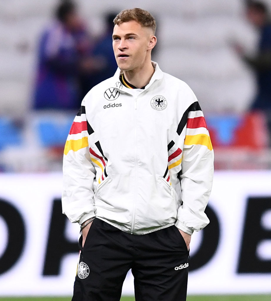 ドイツ、スペイン、アルゼンチン！代表戦の「ピッチチェック」で着たadidasウェアはこれ｜写真7