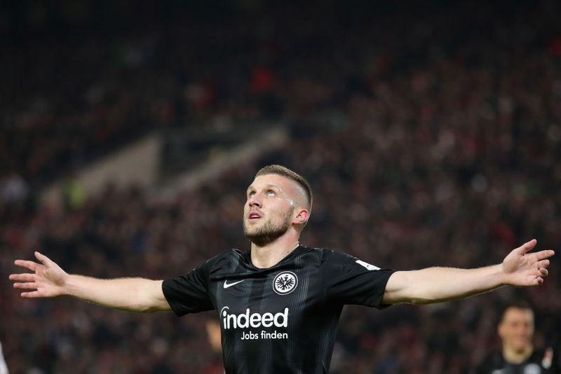 2018年下半期、最も価値を上げたFWはこの10人だ！｜写真3