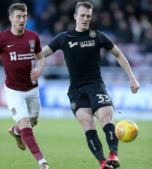 FA杯でジャイキリ達成！英3部ウィガンの2017‐18ユニフォーム｜写真5